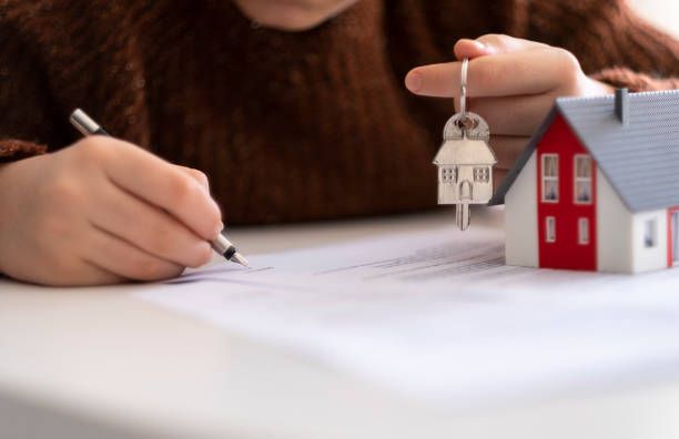 прехвърляне на имот при нотариус - 33808 предложения